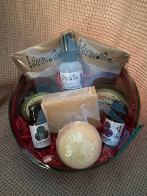 
                
                    Load image into Gallery viewer, Lavender/Patchouli Gift Basket
                
            