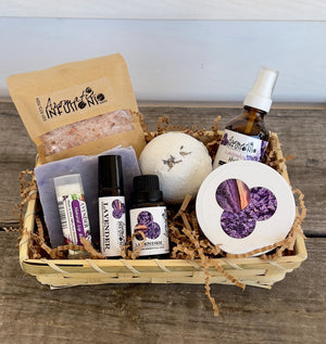 
                
                    Load image into Gallery viewer, Lavender Gift Basket
                
            